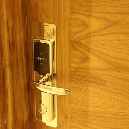 Janet Hotel 1* 于尔居普 外观 照片