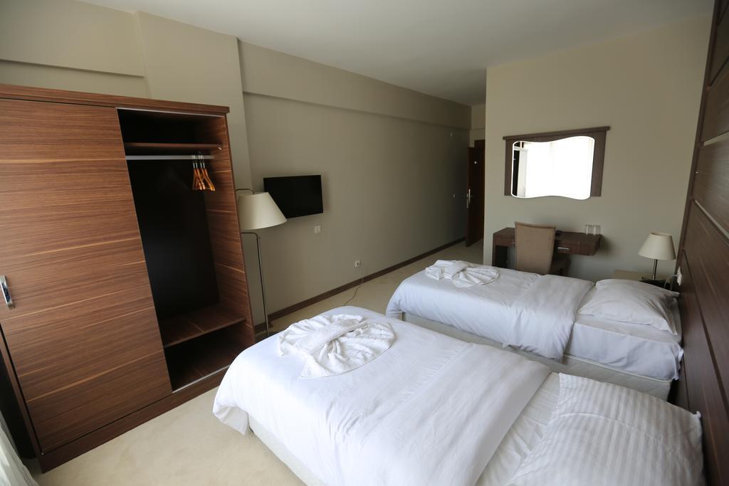 Janet Hotel 1* 于尔居普 外观 照片
